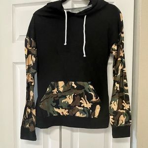 Medium camouflage hoodie